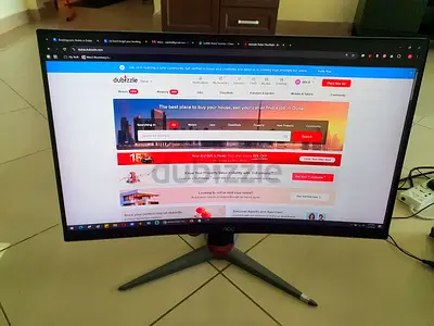 Curved AOC 27-inch Monitor - Excellent Condition