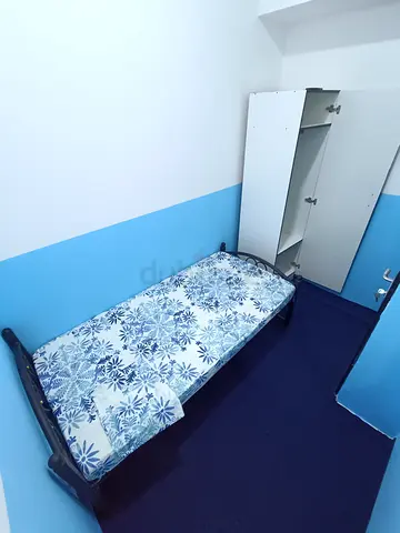 VERY CLEAN AND PEACEFUL SINGLE PARTITION AVAILABLE IN TECOM VERY CLOSE TO DIC METRO AND TECOM MOSQUE