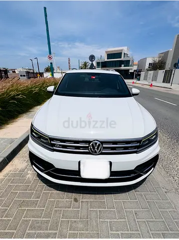 Volkswagen Tiguan R-Line 2018 | GCC Specs | Low Mileage | Pristine Condition