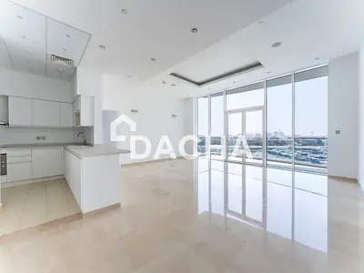 Sea Views | Spacious Apt | Vacant and Ready