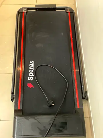 Compact foldable electric treadmill - Sparx (used)