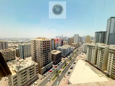 غرفتين وصاله للايجار السنوى فى المجاز2 بإمارة الشارقه تكيف مجانى بلكونه  اطلاله مفتوحه تشطيبات حديثه مساحه كبيره   مساحات واسعه