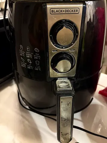 Air fryer Black + Decker