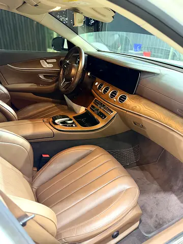2019 Mercedes-BENZ E-CLASS 缩略图 9