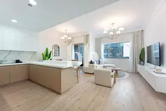 Vacant 20th July | Close to Mall | Upgraded