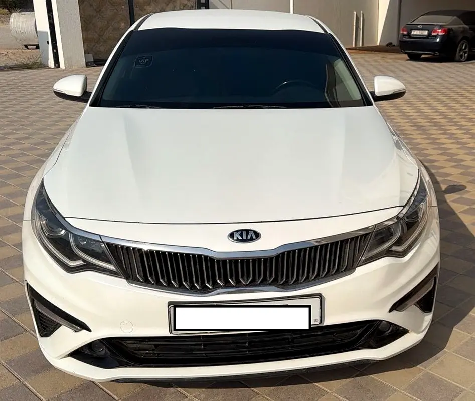 Kia K5 2019 — photo 1 of 8