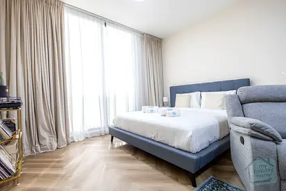 Elegant Studio | Beach & Rooftop Pool Access | Summer Rate