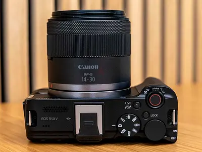 Canon R50V with 2 lenses