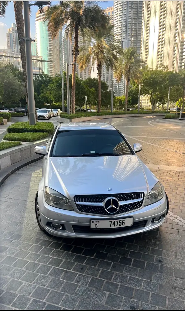 Mercedes-Benz C-Class 2008 — photo 1 of 5