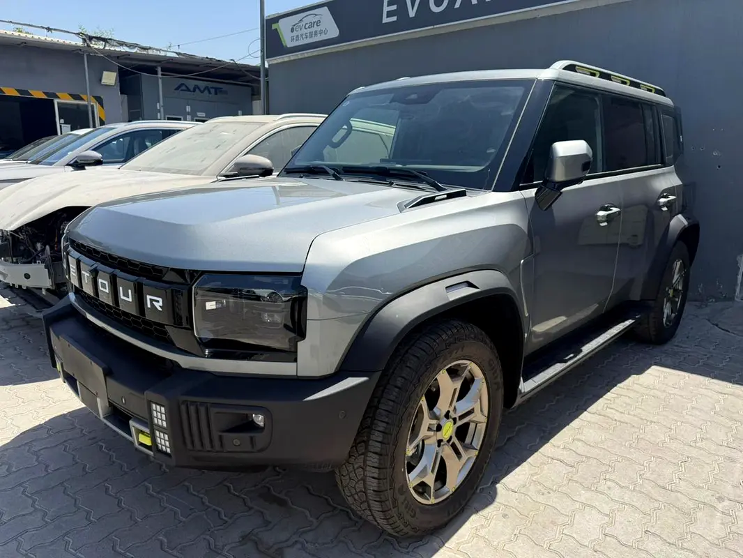 Jetour T2 2024 — photo 1 of 13