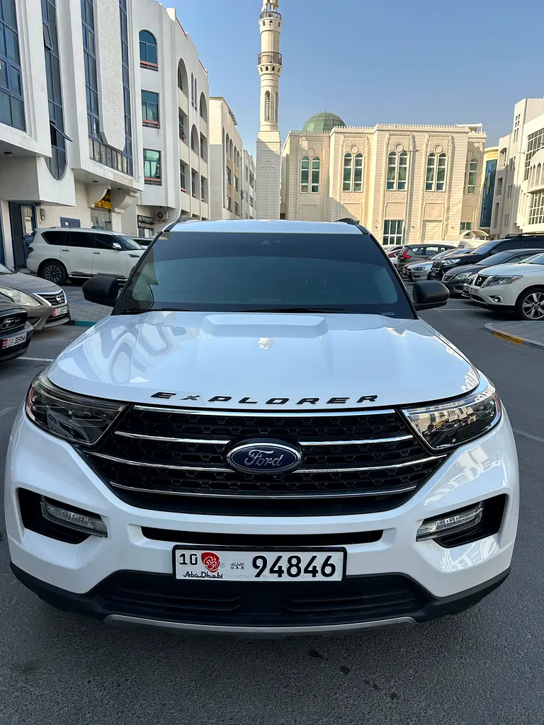 Ford Explorer 2020 — photo 1 of 17