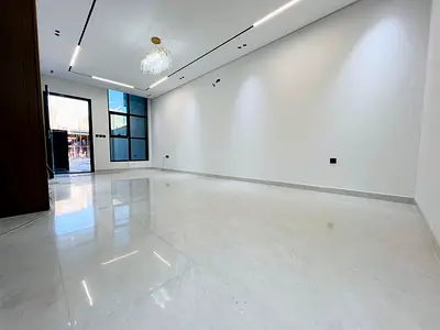 للإيجار السنوي – تاون هاوس أول ساكن في الحليو خمس غرف نوم ماستر + غرفه خادمه مع حمام