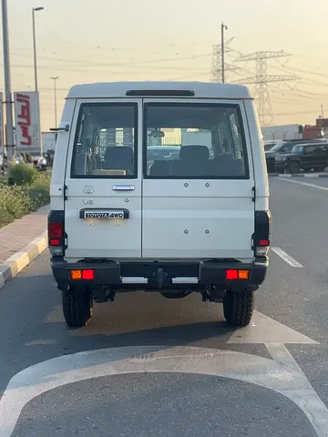 2026 Toyota LAND CRUISER 70 SERIES — миниатюра 7