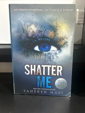 Shatter Me by Tahereh Mafi – YA Fantasy Romance Bestseller (Paperback)
