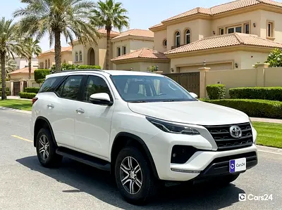 AED 1,520/m | 0 DP | Free 3 Months Warranty | Service History | 30 Day Return | TOYOTA FORTUNER 2024