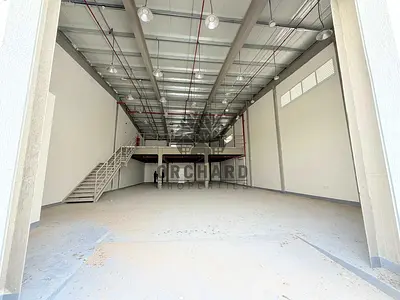 Road facing-40kva Electric power-Good location-Mezzanine +Office