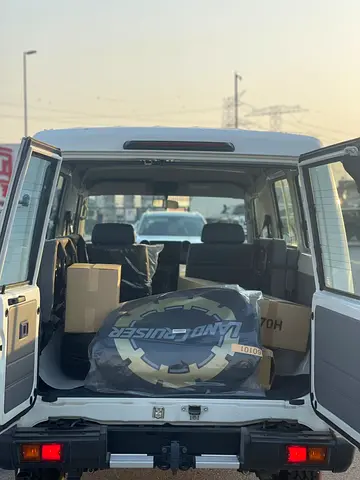 2026 Toyota LAND CRUISER 70 SERIES — миниатюра 4