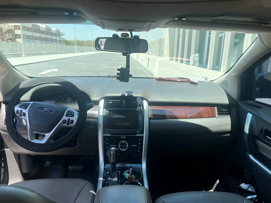 Ford Edge 2013 — photo 1 of 5