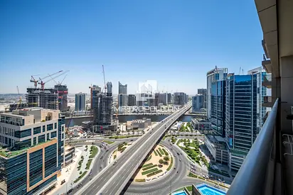Vacant| High floor| Fully furnished| Large layout