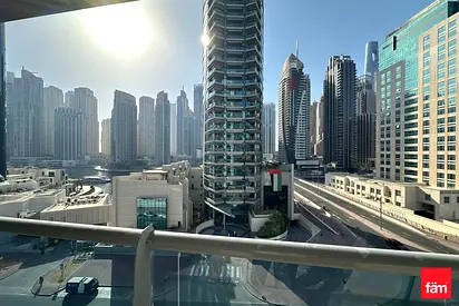 Upgraded | Walk To Metro & Tram | Marina Living