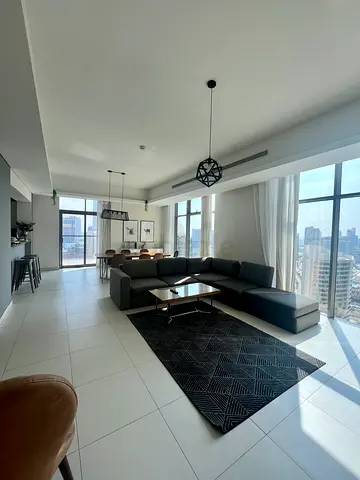 Room available today (Downtown) for short and long term rental