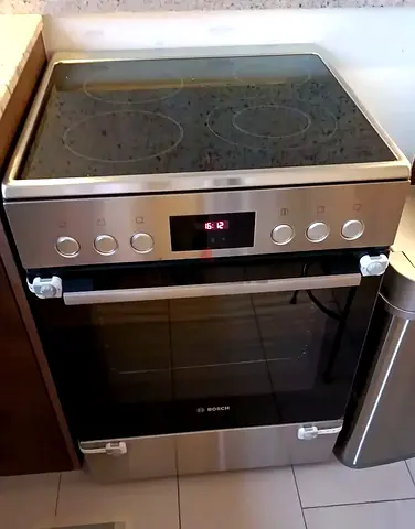 Bosch freestanding electric stove and Oven
