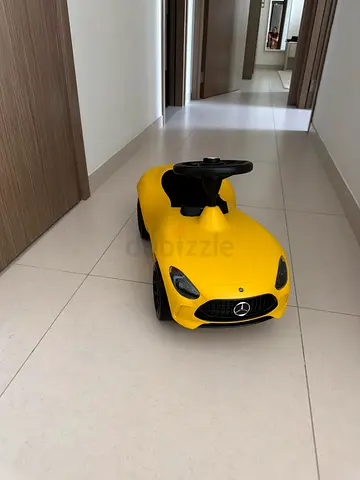 Mercedes ride-on toy car for toddlers - yellow