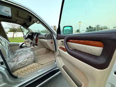 2006 Lexus LX-SERIES photo 12