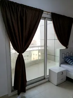 SPACIOUS BALCONY PARTITION AVAILABLE IN TECOM 5MIN TO DIC METRO, NEAT CLEAN APARTMENT...