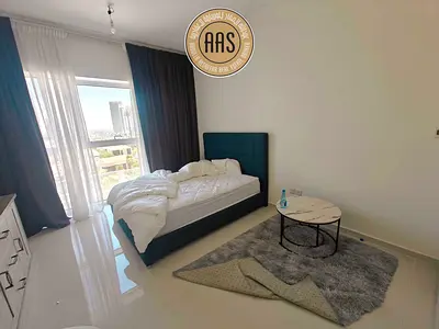 Golf & Downtown View Studio | Carson Tower B | Bright Layout