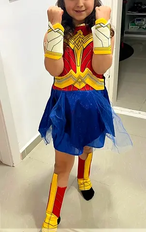 Superhero clothing, size 8 to 9 years