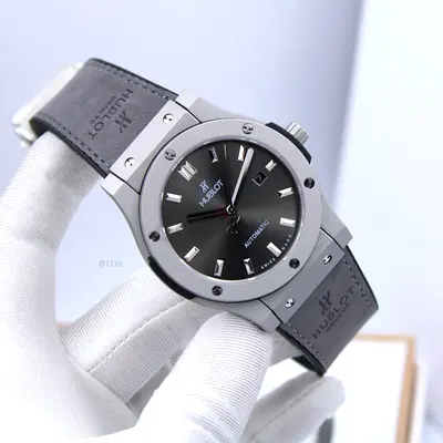 Hublot Classic Fusion Automatic Men’s Watch - Grey Dial  Leather Strap