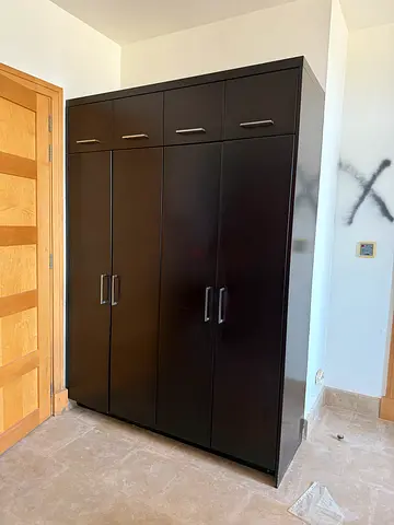Tall pantry unit