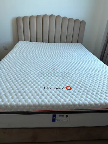 Queen size mattress and mattress topper  used only 6 months.