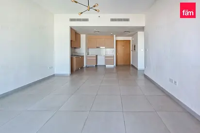 Spacious 1BR | Premium Amenities | Creek Beach