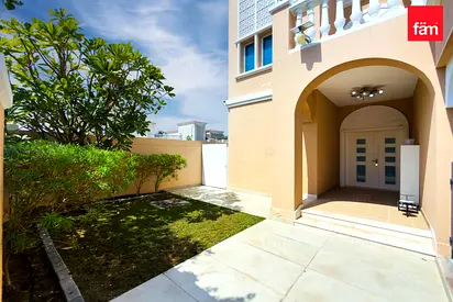 Upgraded Villa | Pool | Jacuzzi | Huge Plot
