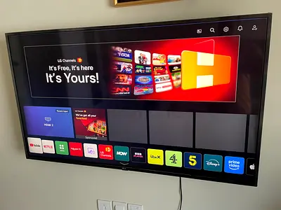 55 inch Smart LED TV (Wall-mounted) - Good Working Condition
