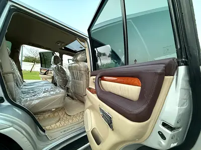 2006 Lexus LX-SERIES photo 17