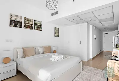 Stylish & Cozy Studio | Pool, Gym | DIFC | Lock-in special rate