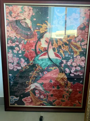 Dimond paint handmade art. Framed photos