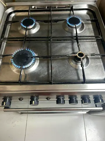 Used 4-Burner Gas Cooker with Oven