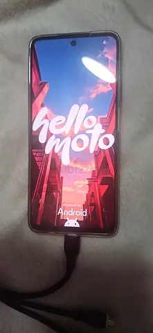 Used motog35 5G smartphone in good working condition (charging included)