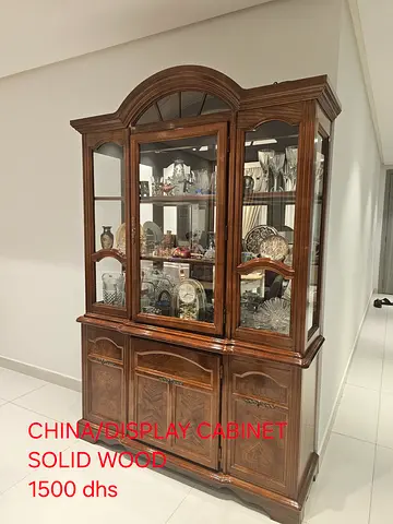 Wooden Cabinet / China Cabinet