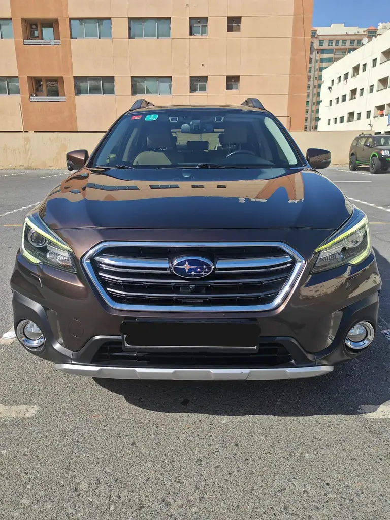 Subaru Outback 2018 — photo 1 of 13