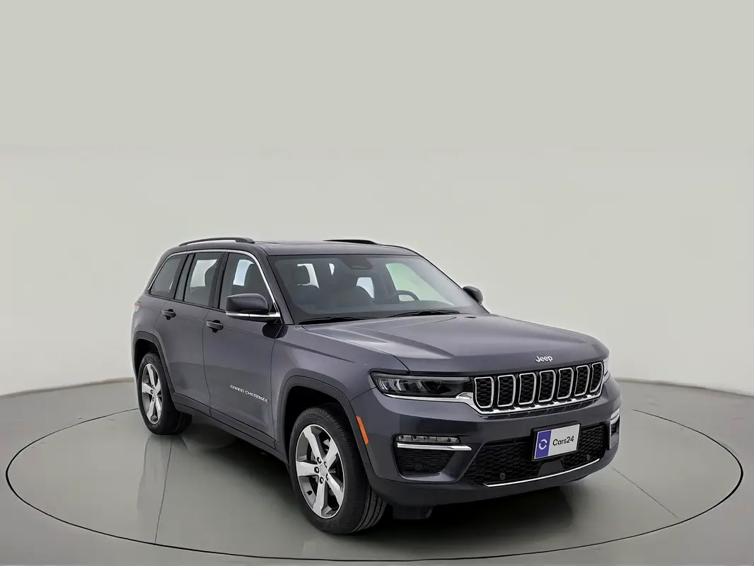Jeep Grand Cherokee 2022 — photo 1 of 13