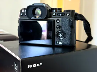 FUJIFILM X-T5 Mirrorless Camera Body – Mint Condition – Low Shutter Count – Boxed