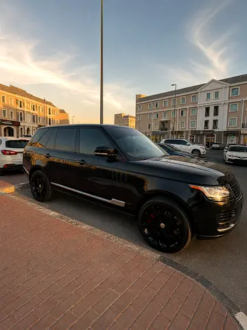 Range Rover HSE 2015 | Black | V6 3.0L Supercharged | Full Option