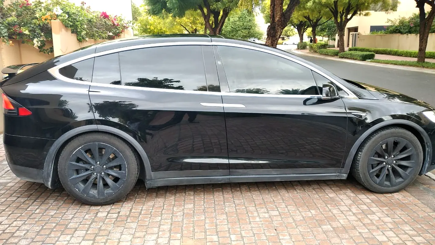 Tesla Model X 2017 — photo 1 of 4