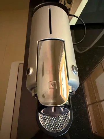 DeLonghi Nespresso CitiZ Platinum EN220.T, Automatic Coffee Machine, Capsule Coffee Machine