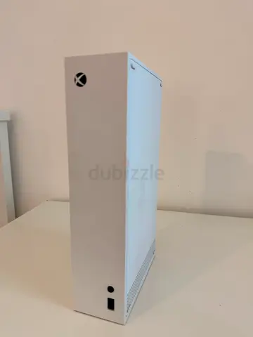 Xbox Series S console